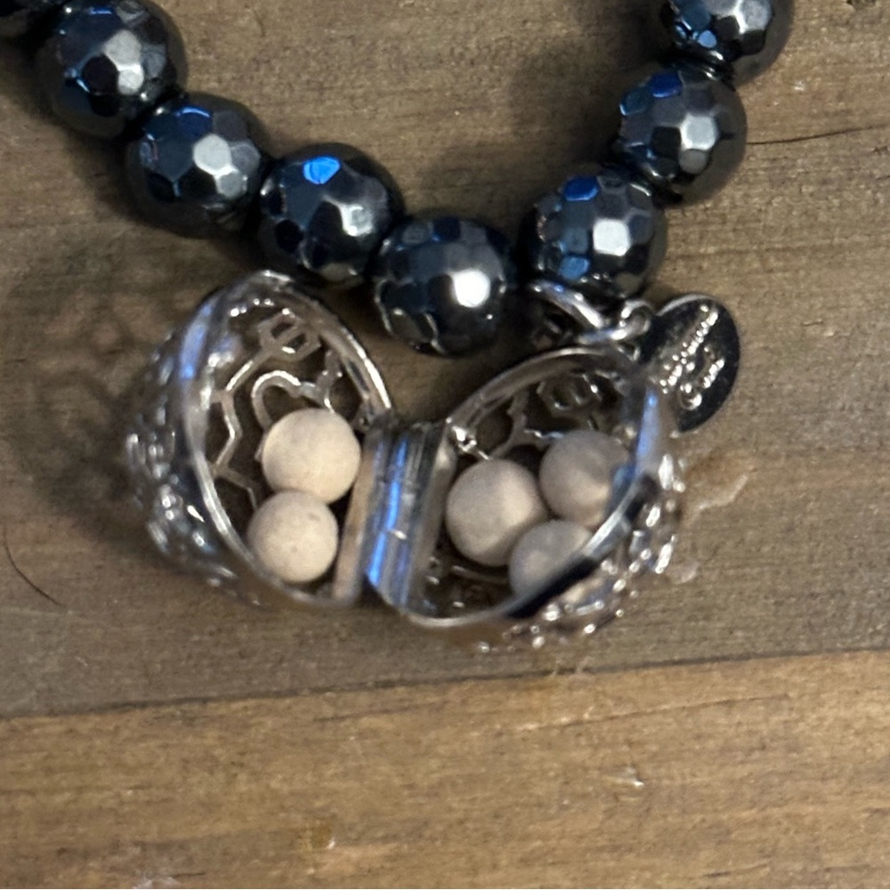 Origami Owl Lisa Hoffman Scented Hematite Stretch Bracelet View 3